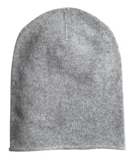 This cashmere hat from HM may be just what you need to for warmed-up ears.