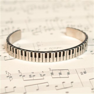 Cuff bracelet with piano key design