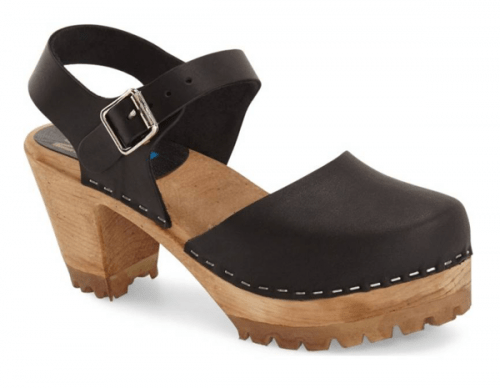 Clog with block heel and black, closed-toe 