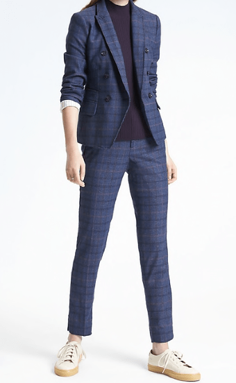 Fitted women's plaid suit 