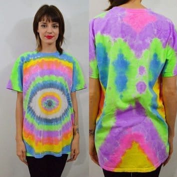 woman wearing psychedelic t shirt