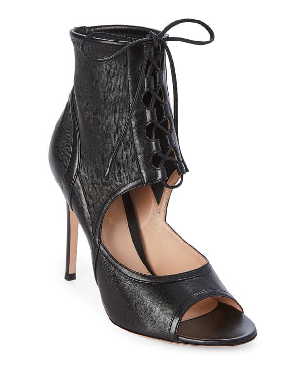 Gianvito Rossi Designer Pumps on Sale